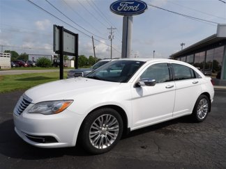 Used 2012 Chrysler 200 Limited image 1