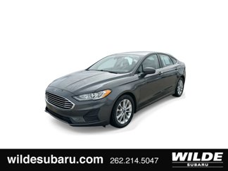 Used 2020 Ford Fusion SE image 1
