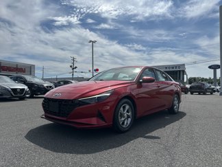 Used 2023 Hyundai Elantra SE image 1