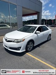 Used 2014 Toyota Camry SE image 1