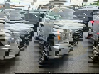Used 2017 GMC Terrain SLE image 1