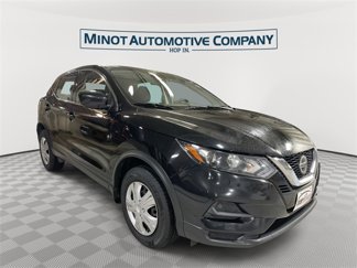 Used 2020 Nissan Rogue Sport S image 1