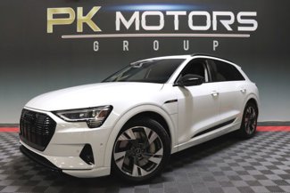 Used 2021 Audi e-tron Premium w/ Convenience Plus Package image 1