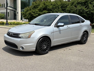 Used 2010 Ford Focus SES image 1