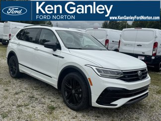 Used 2022 Volkswagen Tiguan SE R-Line image 1