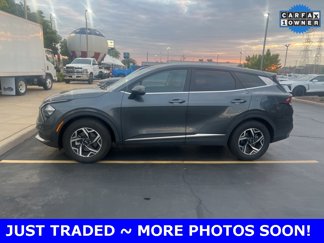 Used 2023 Kia Sportage LX image 1