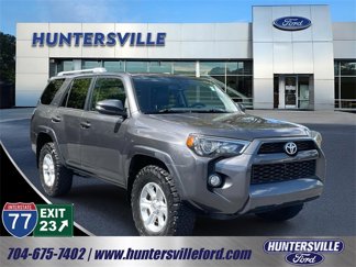 Used 2017 Toyota 4Runner SR5 Premium image 1