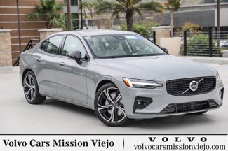 Used 2024 Volvo S60 B5 Core image 1