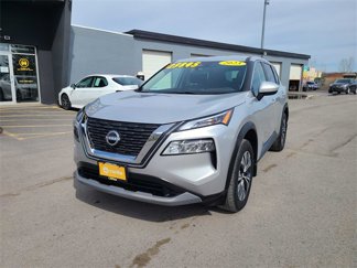 Used 2023 Nissan Rogue SV image 1