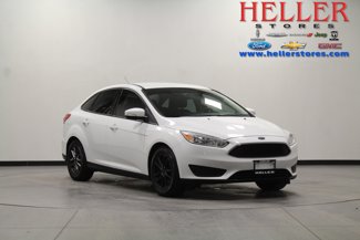 Used 2015 Ford Focus SE image 1