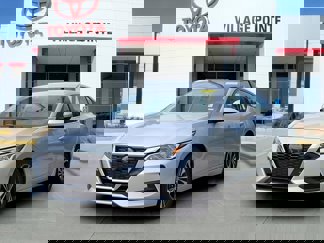 Used 2022 Nissan Sentra SV image 1
