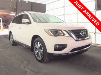 Used 2020 Nissan Pathfinder SV image 1
