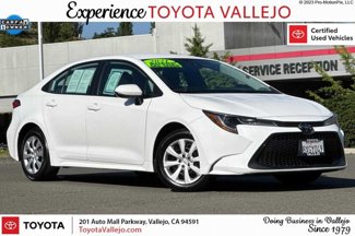 Certified 2021 Toyota Corolla LE image 1