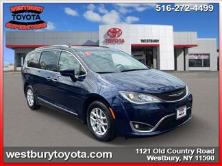 Used 2020 Chrysler Pacifica Touring-L image 1