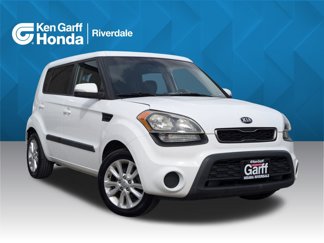 Used 2013 Kia Soul + image 1