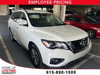 Used 2020 Nissan Pathfinder SL image 1