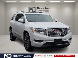 Used 2017 GMC Acadia Denali w/ Technology Package image 1