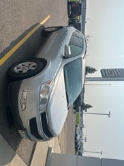 Used 2010 Chevrolet Traverse LT image 1