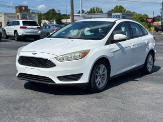 Used 2017 Ford Focus SE image 1