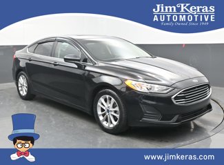 Used 2020 Ford Fusion SE image 1