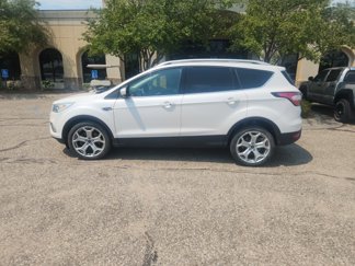 Used 2017 Ford Escape Titanium image 1