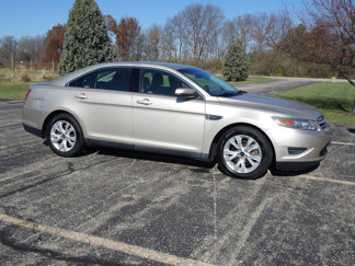 Used 2011 Ford Taurus SEL w/ 201A Rapid Spec Order Code image 1