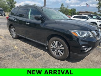 Used 2017 Nissan Pathfinder SL image 1