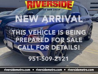 Used 2023 Hyundai Venue SEL image 1