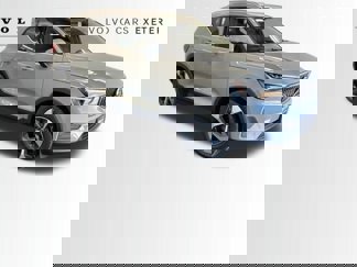 New 2025 Volvo XC40 B5 Core w/ Protection Package Premier video 1