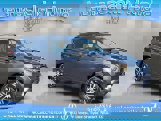Used 2018 Toyota RAV4 LE image 1