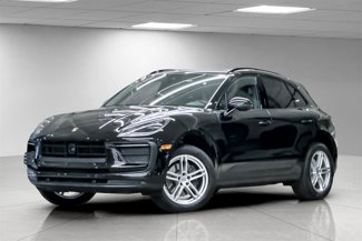 Used 2025 Porsche Macan image 1