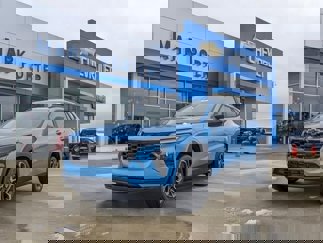 New 2025 Chevrolet Trax RS w/ Driver Confidence Package image 1