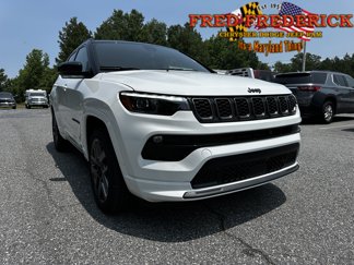 New 2025 Jeep Compass Limited image 1