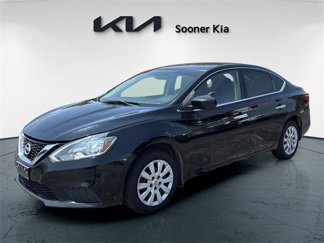 Used 2017 Nissan Sentra SV image 1