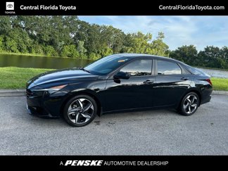 Used 2023 Hyundai Elantra SEL w/ Convenience Package image 1