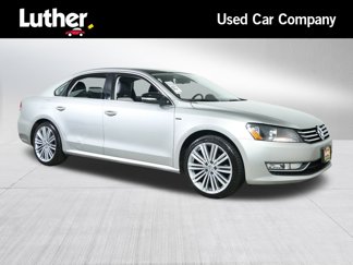 Used 2014 Volkswagen Passat 1.8T Sport image 1