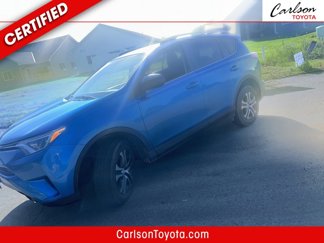 Used 2017 Toyota RAV4 LE image 1