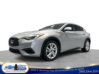 Used 2018 INFINITI QX30 image 1