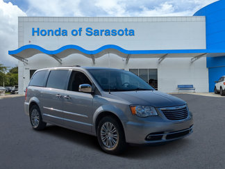 Used 2016 Chrysler Town & Country Touring-L image 1
