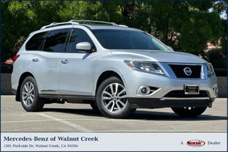 Used 2014 Nissan Pathfinder SL w/ SL Premium Package image 1