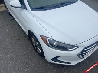 Used 2017 Hyundai Elantra SE image 1