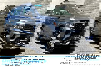 Certified 2024 Volkswagen Taos S image 1