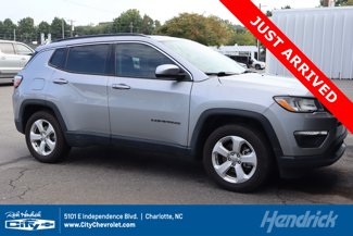 Used 2021 Jeep Compass Latitude image 1
