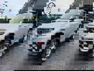 New 2025 Jeep Grand Cherokee Laredo X image 1