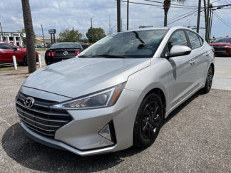 Used 2019 Hyundai Elantra SE image 1