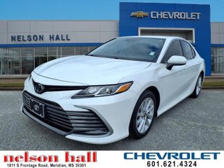 Used 2024 Toyota Camry LE image 1