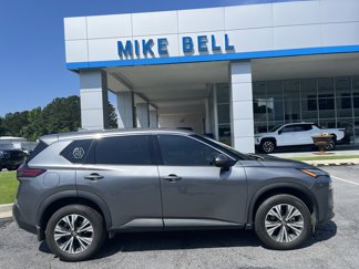 Used 2021 Nissan Rogue SV image 1