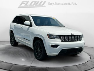 Used 2017 Jeep Grand Cherokee Altitude image 1
