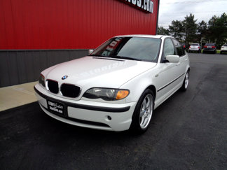 Used 2002 BMW 325i Sedan image 1