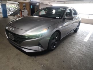 Used 2022 Hyundai Elantra SEL image 1
